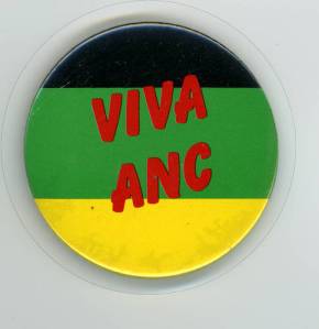 ANC Button. Collection: Netherlands Institute for Southern Africa (NiZA)